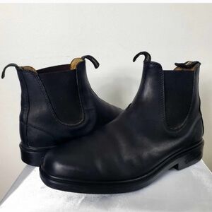 Blundstone Chelsea Boots 1870 Chisel Toe Rustic Black Nubuck Leather